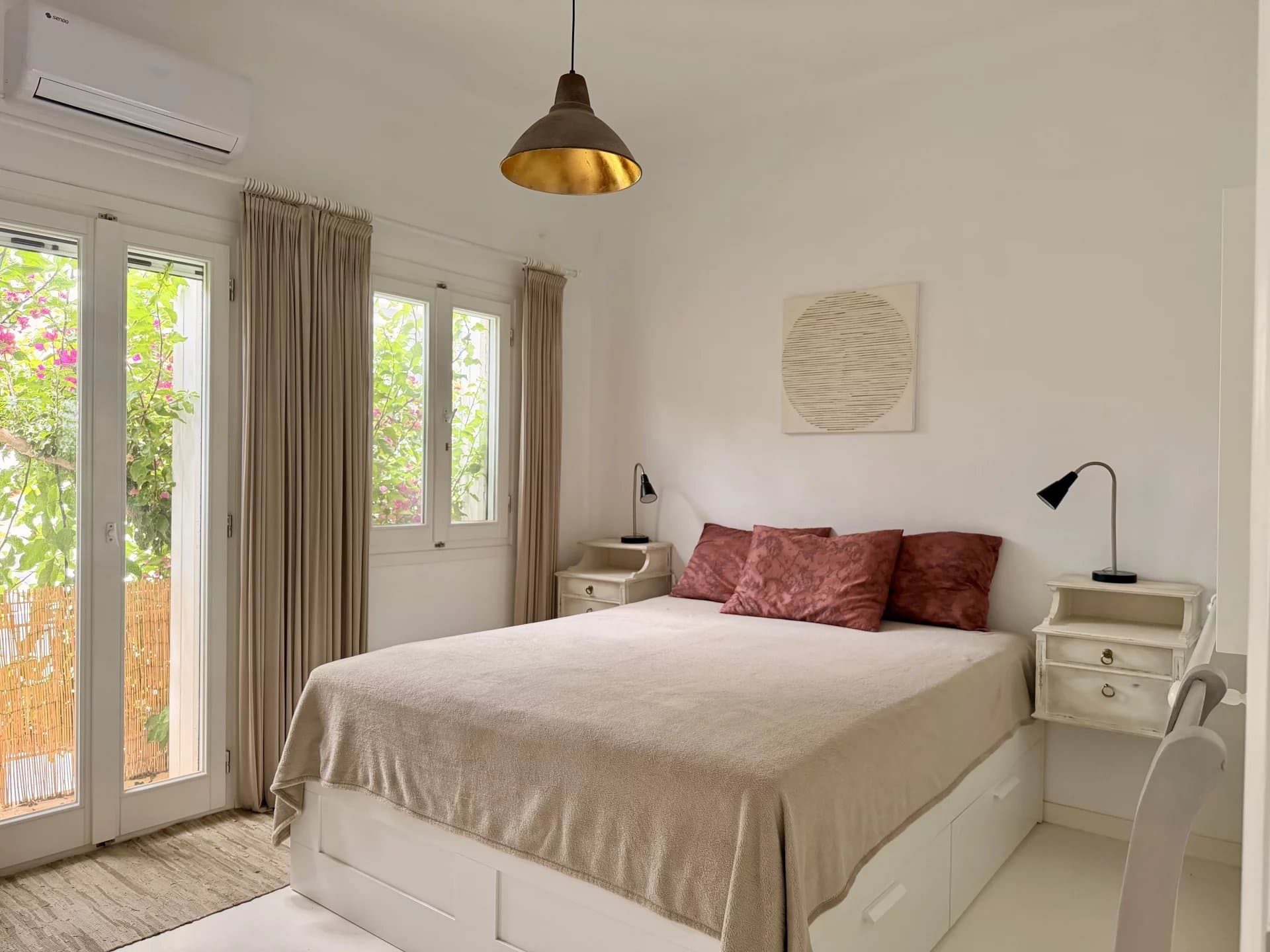 Traditional Cycladic Townhouse for Sale in the Heart of Parikia – Roof Terrace with Sea & Village Views - Image 5