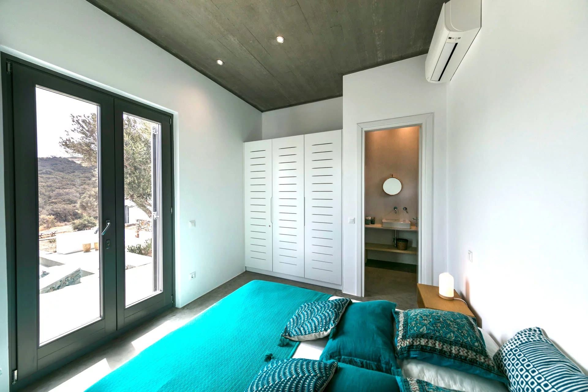 Magnificient modern villa - Image 16