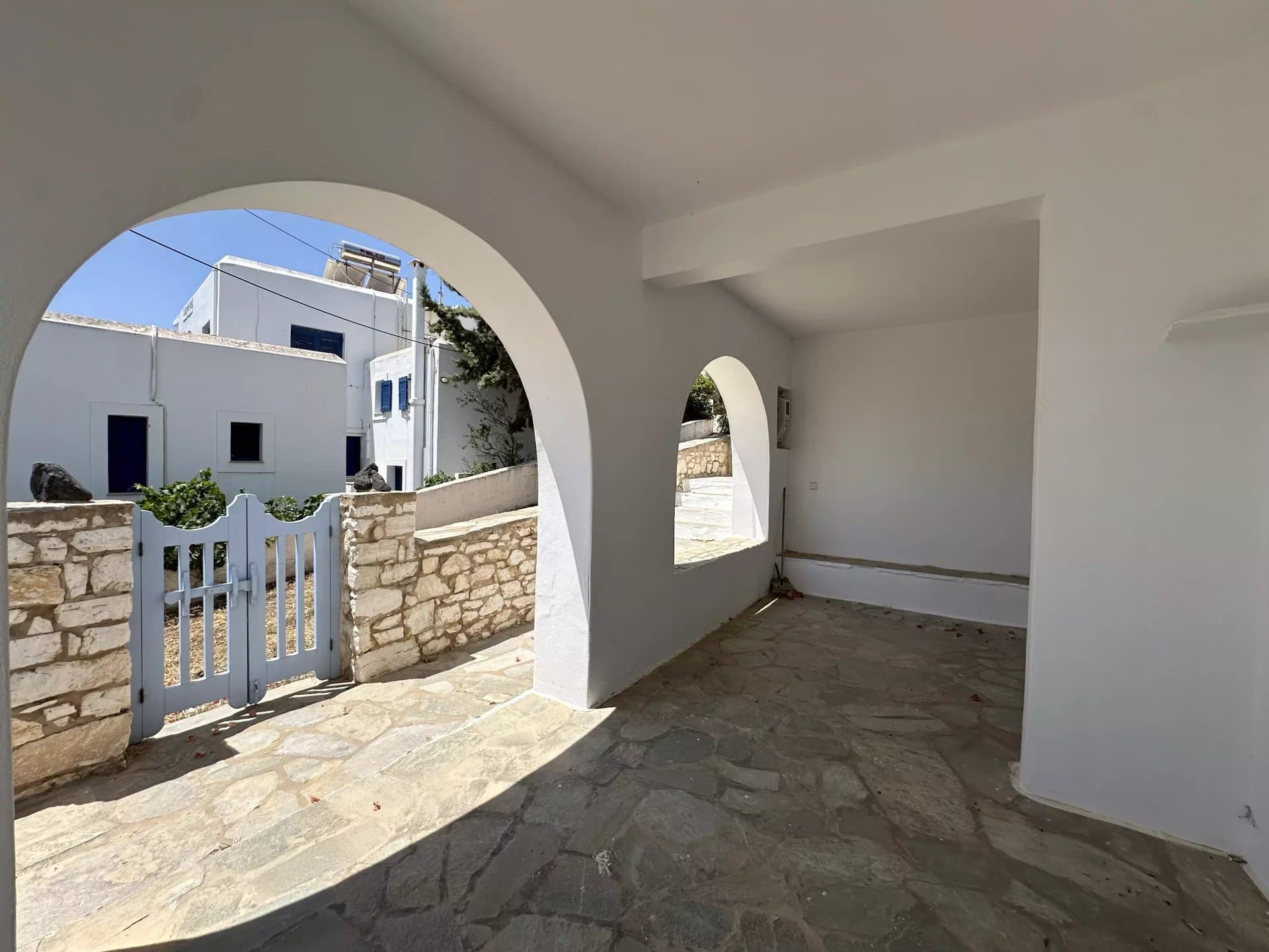 FOR SALE - SPACIOUS VILLAGE HOUSE WITH SEA VIEW - PAROS ISLAND - Image 35
