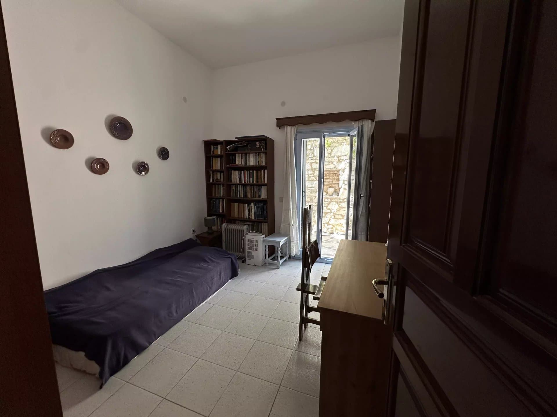 FOR SALE - SPACIOUS VILLAGE HOUSE WITH SEA VIEW - PAROS ISLAND - Image 43