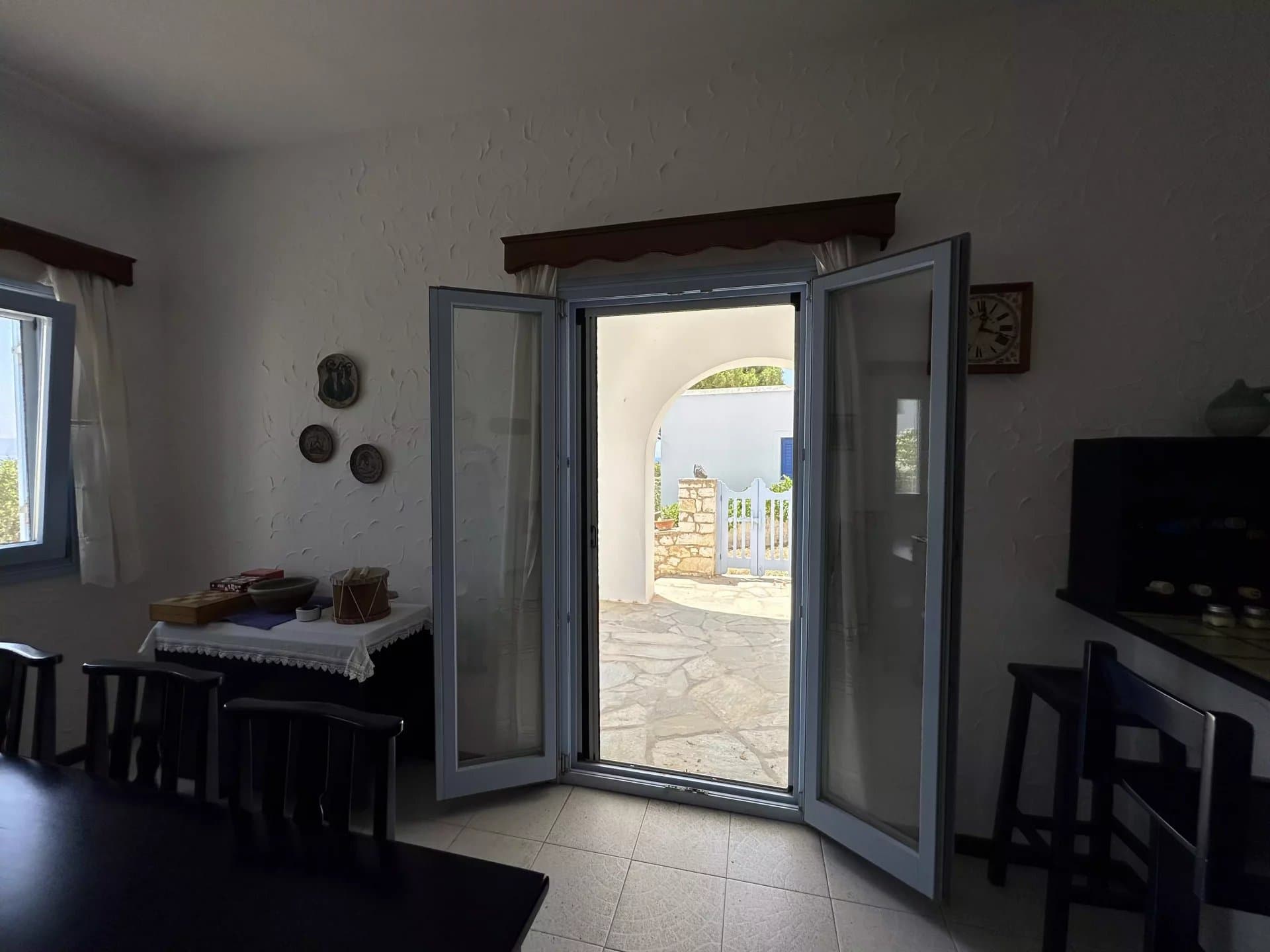 FOR SALE - SPACIOUS VILLAGE HOUSE WITH SEA VIEW - PAROS ISLAND - Image 34