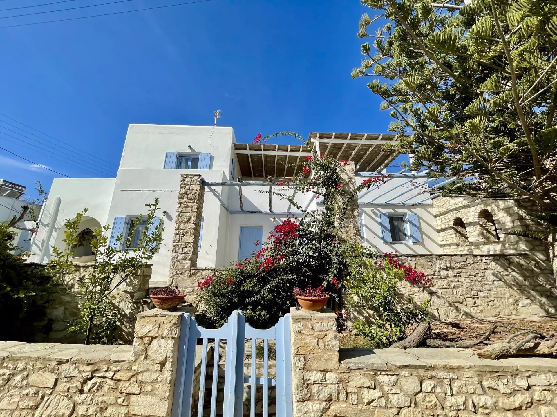 FOR SALE - SPACIOUS VILLAGE HOUSE WITH SEA VIEW - PAROS ISLAND - Image 2