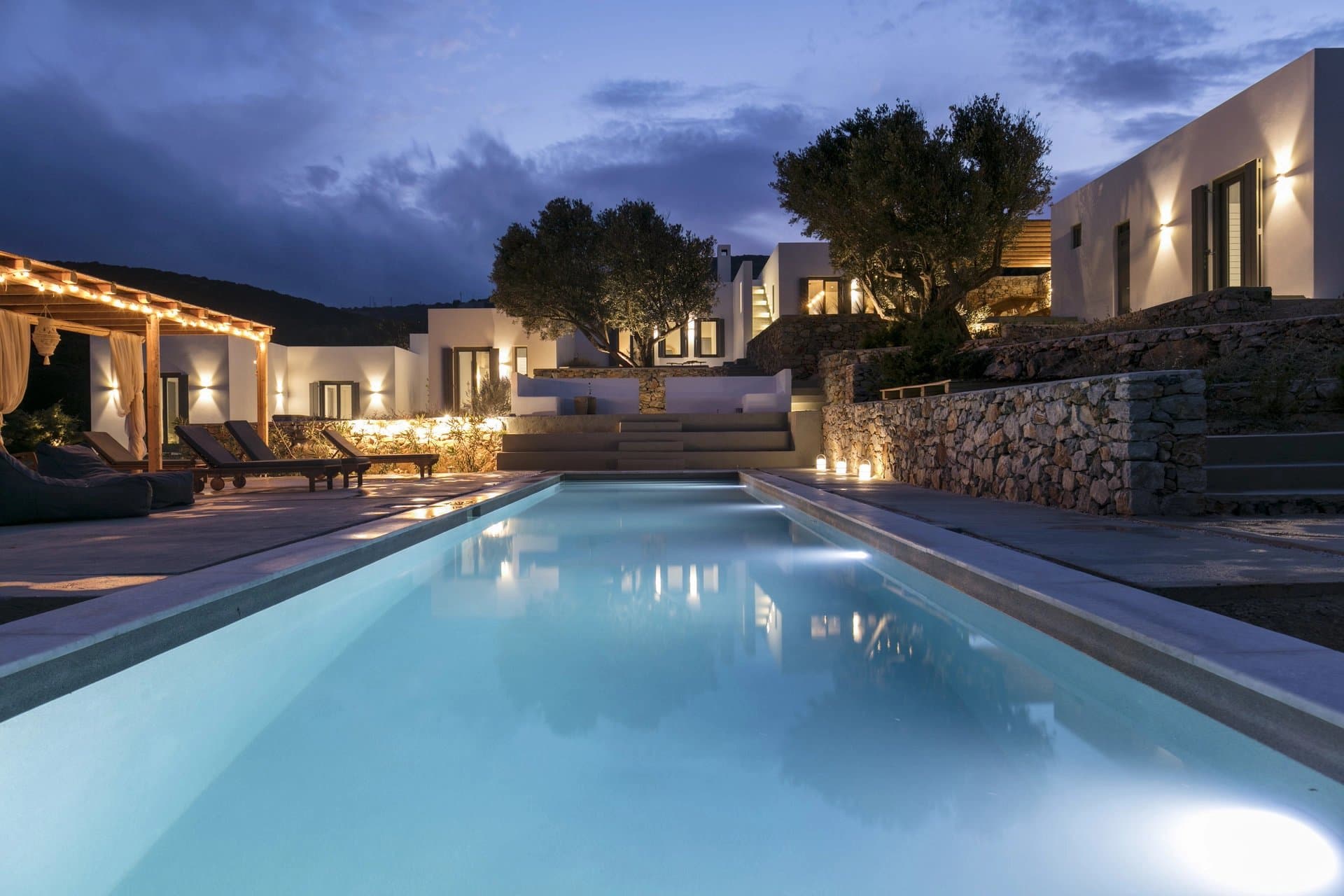 Magnificient modern villa - Image 1