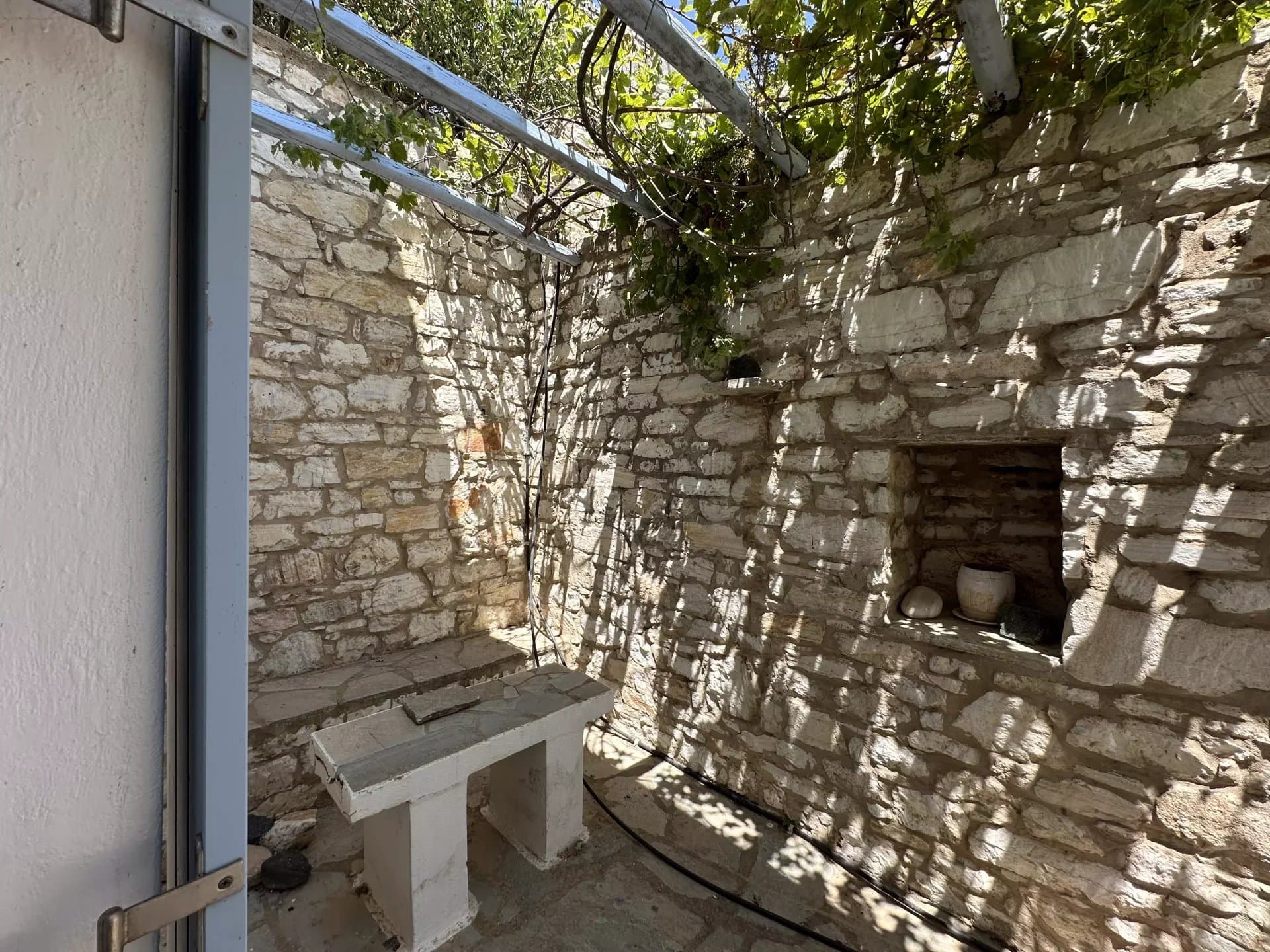 FOR SALE - SPACIOUS VILLAGE HOUSE WITH SEA VIEW - PAROS ISLAND - Image 45