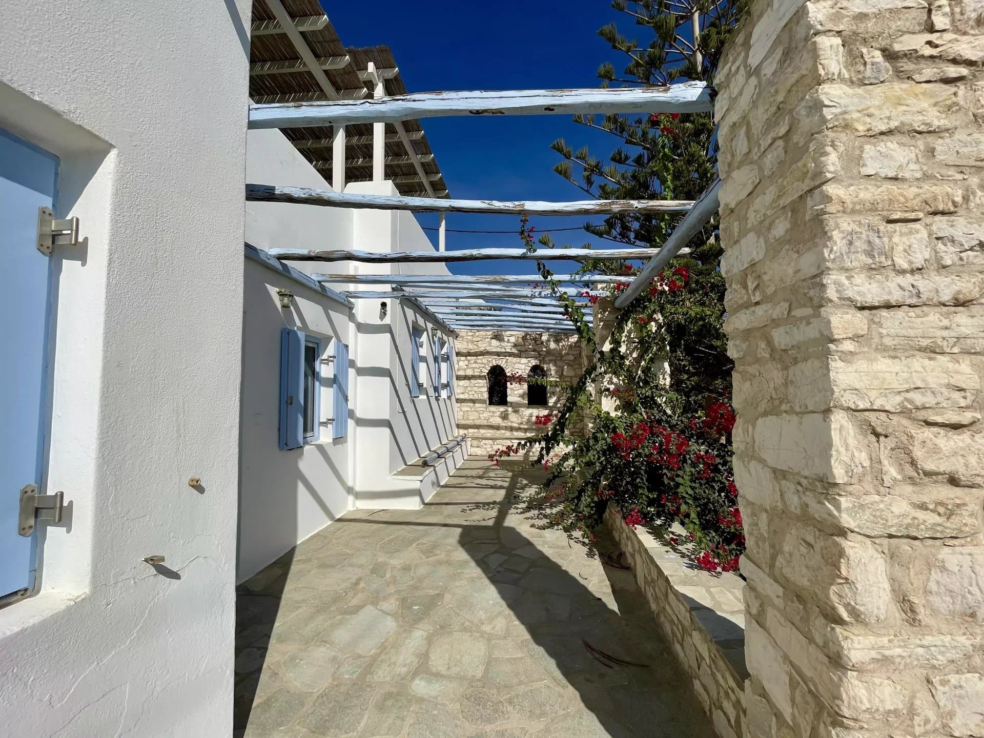 FOR SALE - SPACIOUS VILLAGE HOUSE WITH SEA VIEW - PAROS ISLAND - Image 5