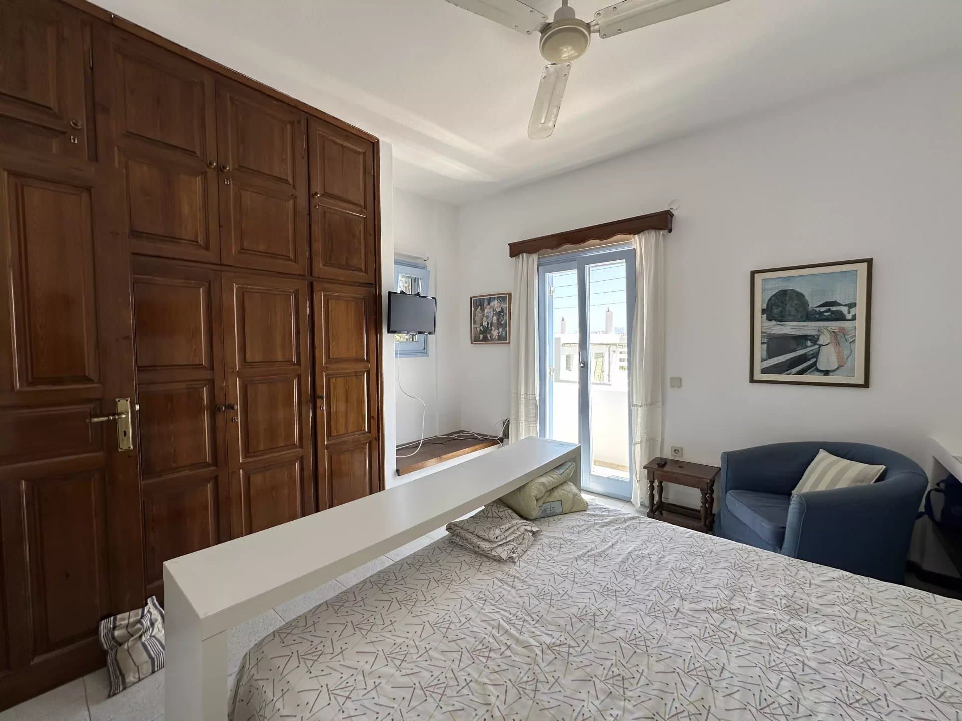 FOR SALE - SPACIOUS VILLAGE HOUSE WITH SEA VIEW - PAROS ISLAND - Image 17