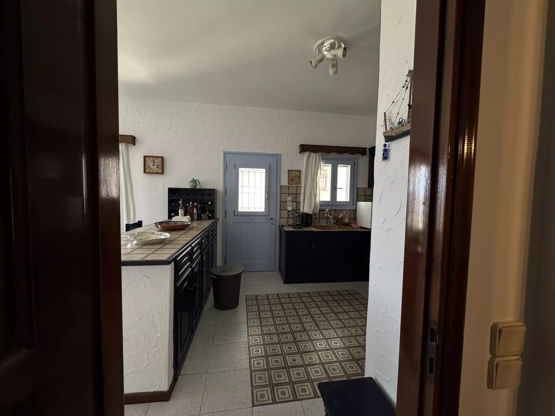 FOR SALE - SPACIOUS VILLAGE HOUSE WITH SEA VIEW - PAROS ISLAND - Image 27