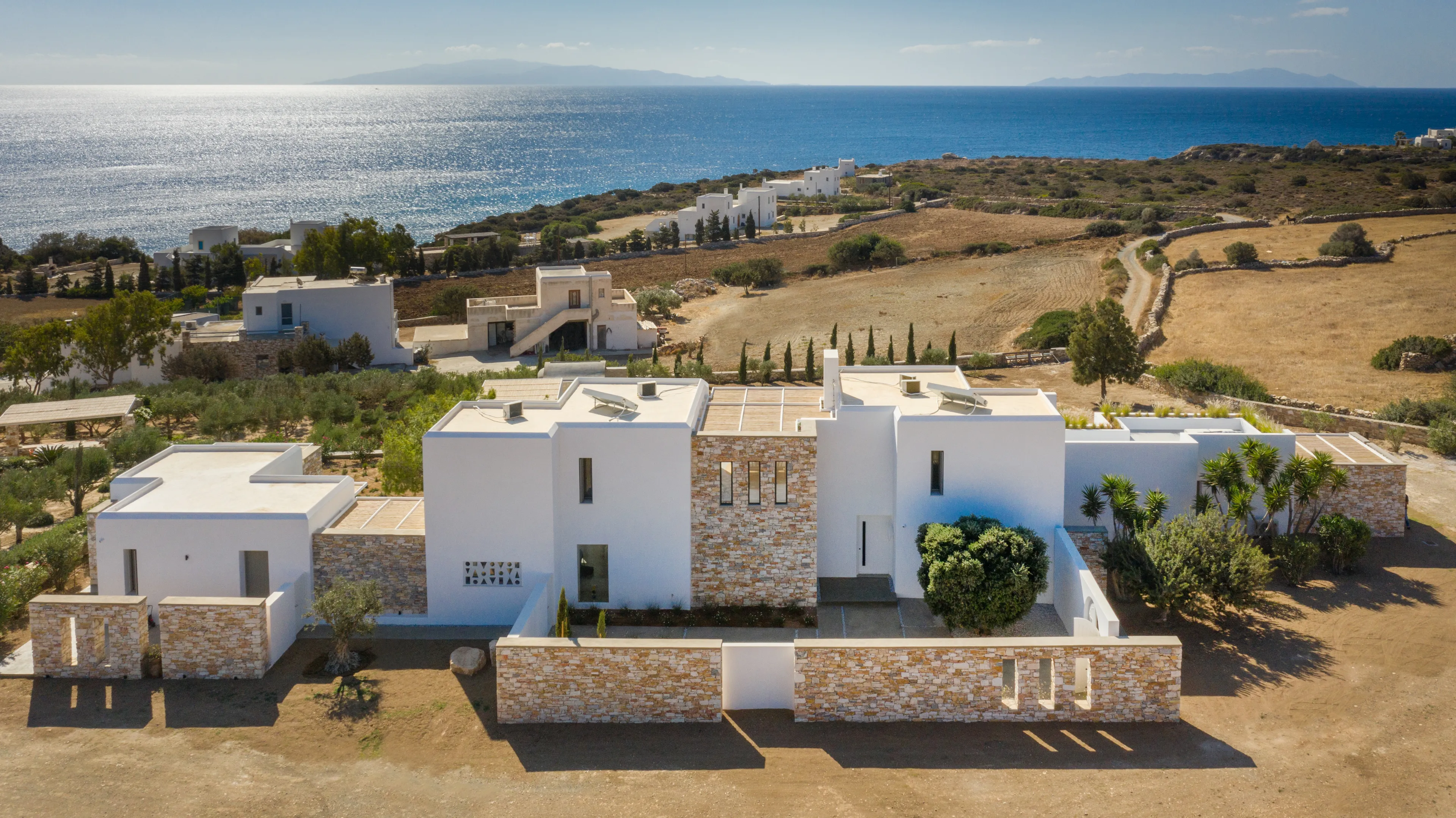Paris London Paros featured property 1 - Property in Paros, Greece