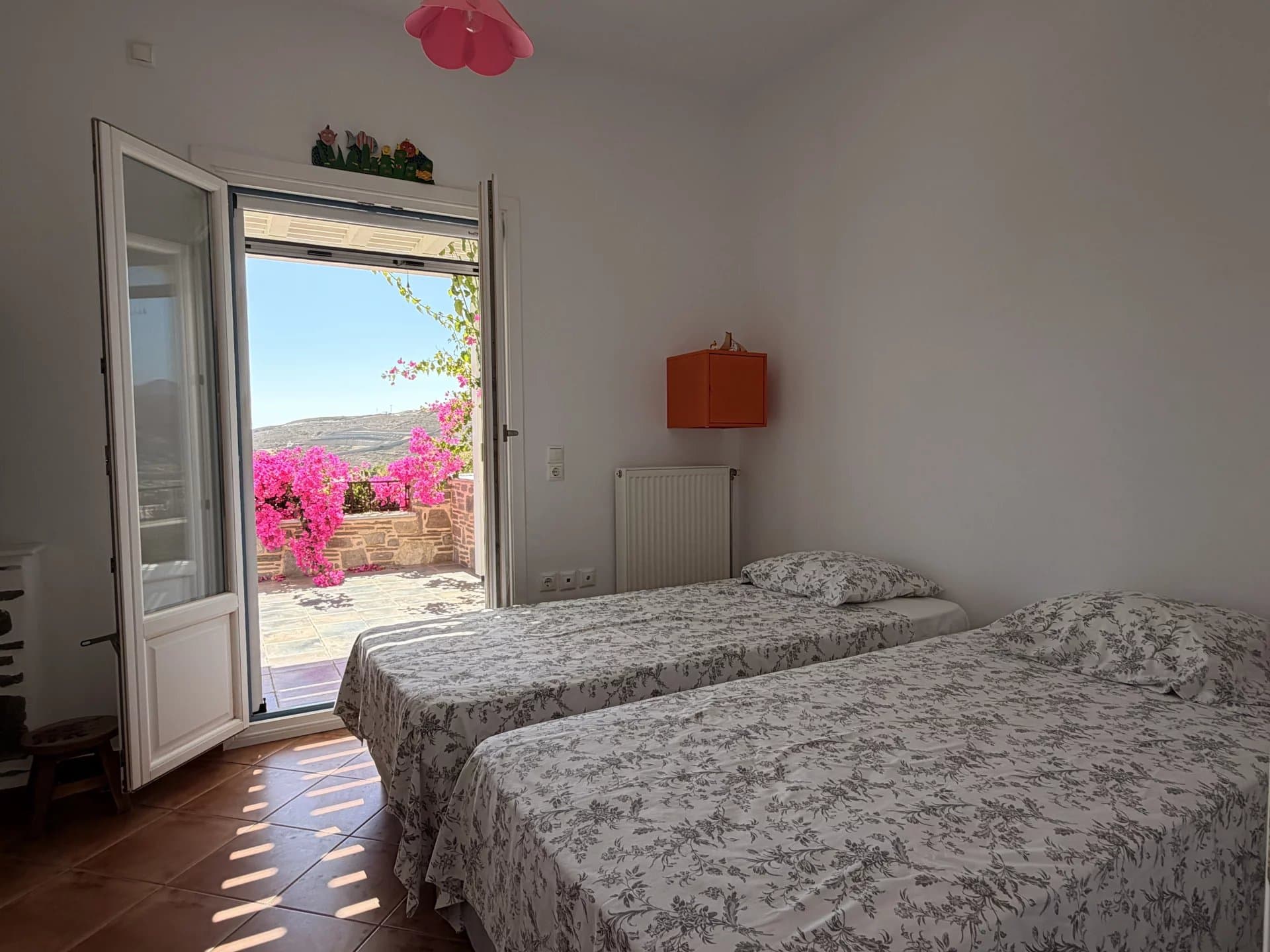 Individual House in Kalami, Paros – Sea Views, Private Garden, Garage & Guest Studio - Image 18