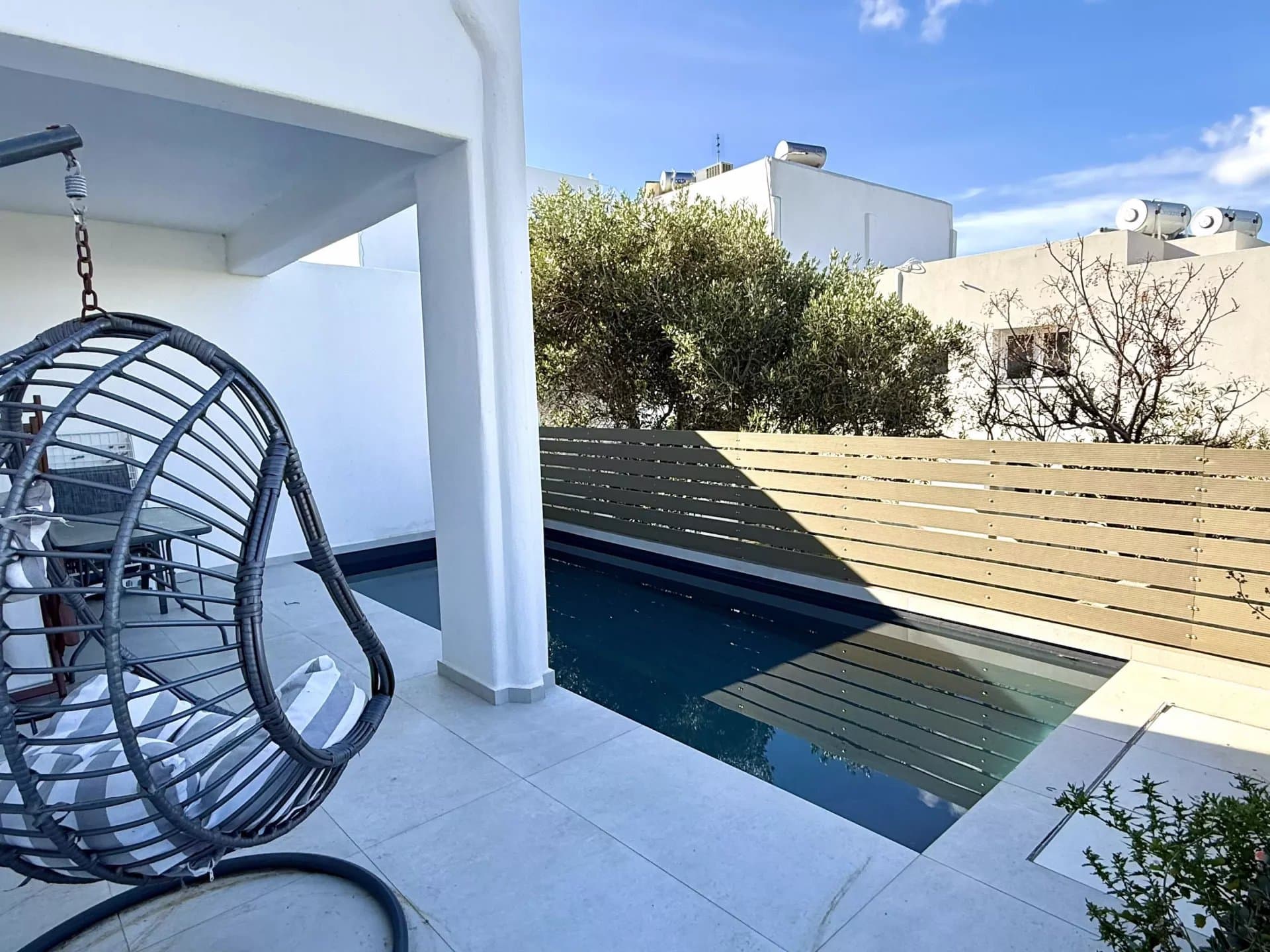 Elegant Coastal Home for Sale in Piso Aliki – Just Steps from the Sea – Paros - Image 21