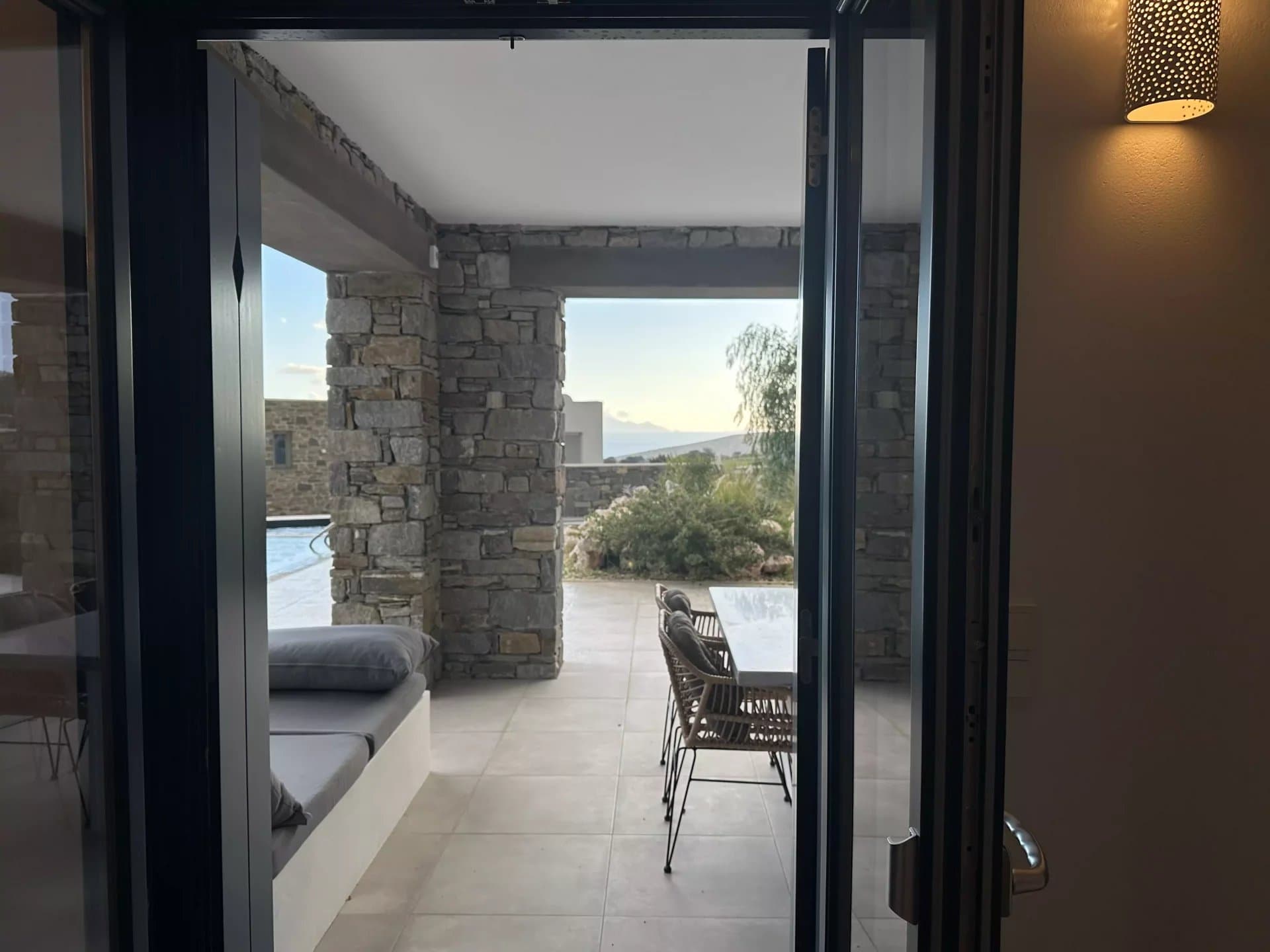 Charming Sea-View Maisonette in Aspro Chorio, Paros - Image 11