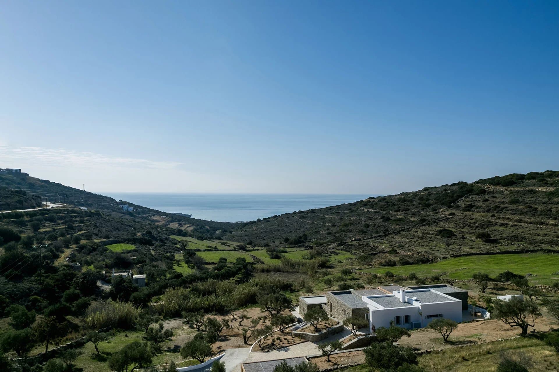 Brand-new luxury villa with pool & sea view – Faragas, Paros - Image 2