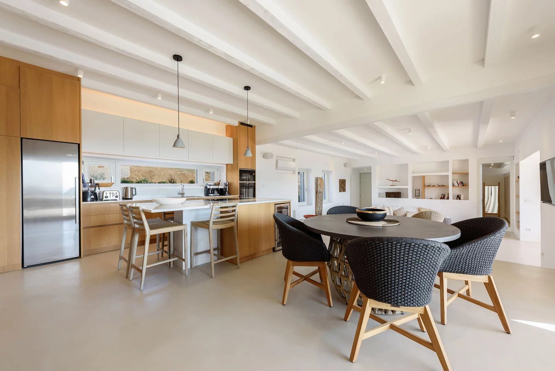 Brand-new luxury villa with pool & sea view – Faragas, Paros - Image 16