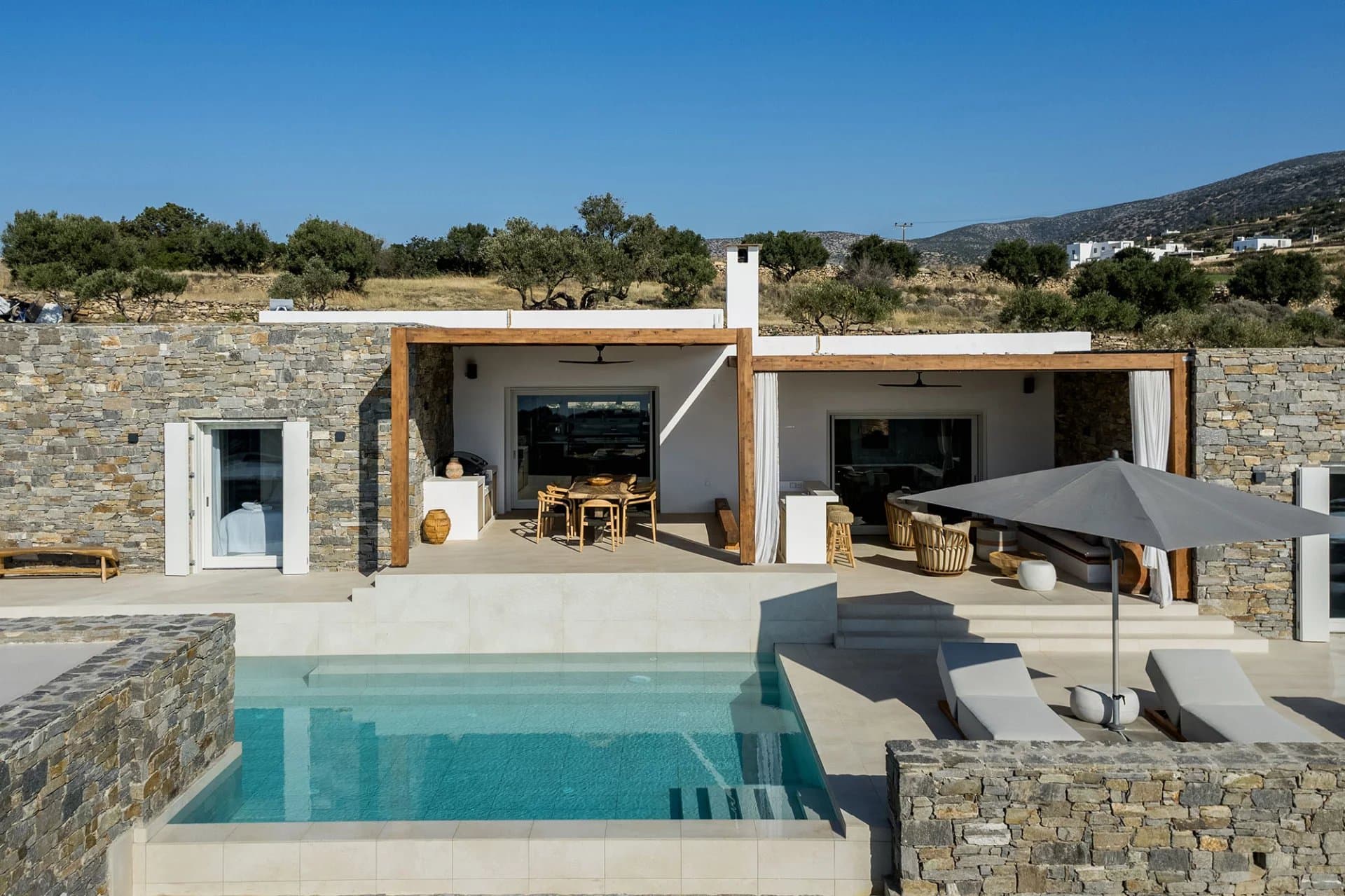 Brand-new luxury villa with pool & sea view – Faragas, Paros - Image 5