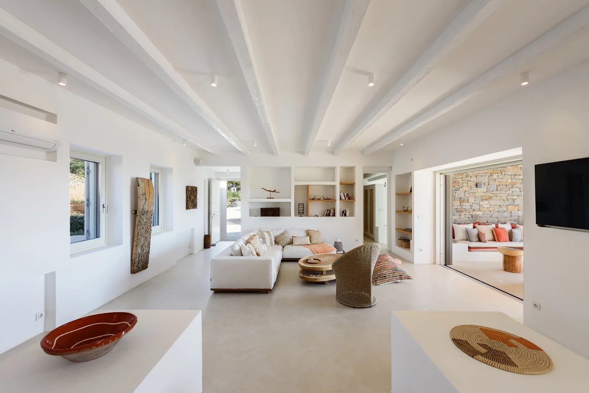 Brand-new luxury villa with pool & sea view – Faragas, Paros - Image 13