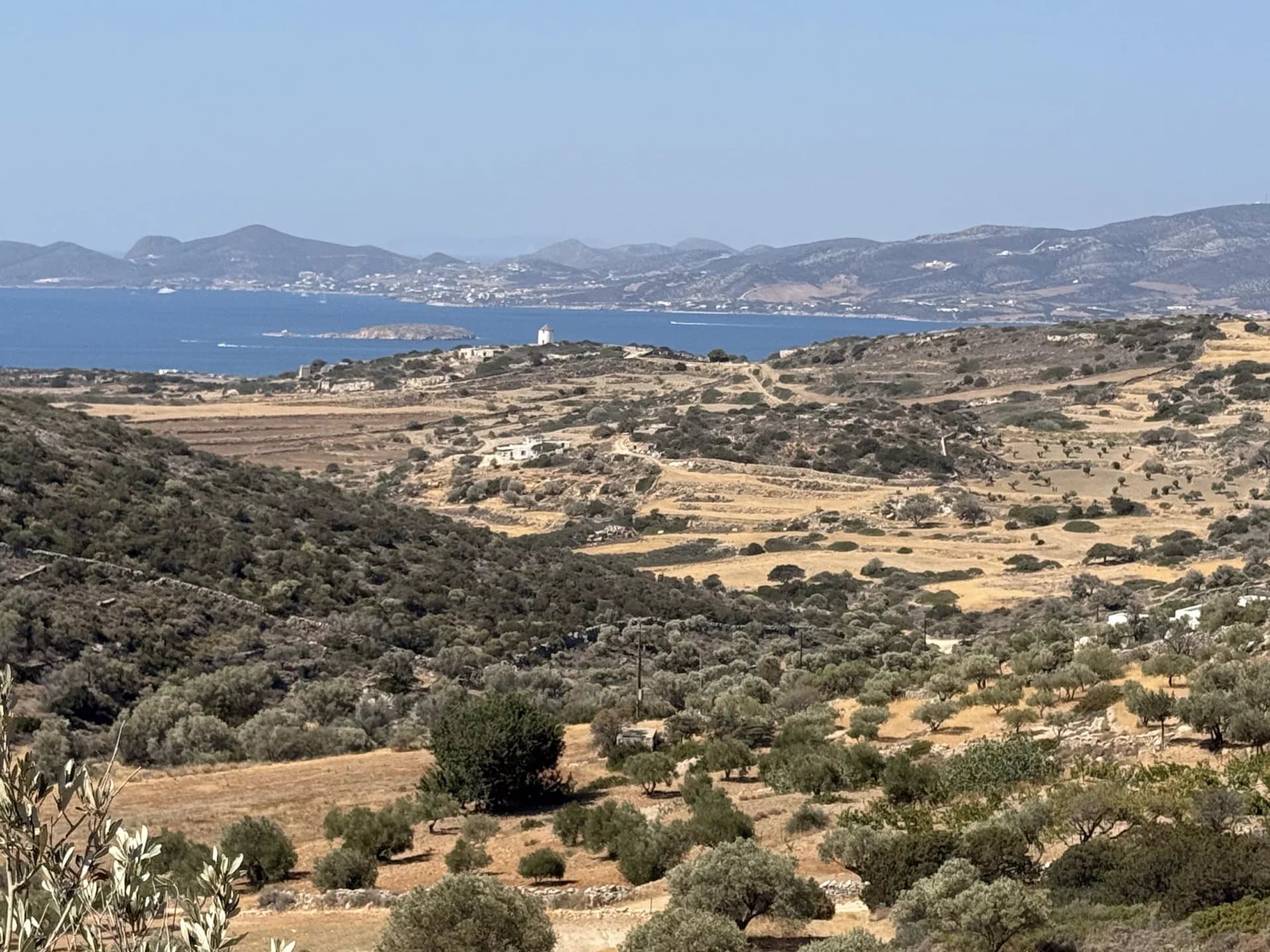 FOR SALE – REVISED PRICE FOR AN OUTSTANDING PROJECT IN PAROS – LAND WITH PRESTIGIOUS ARCHITECTURAL PLANS - Image 2