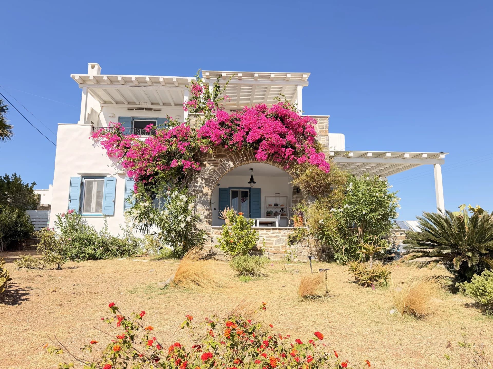 Individual House in Kalami, Paros – Sea Views, Private Garden, Garage & Guest Studio - Image 1