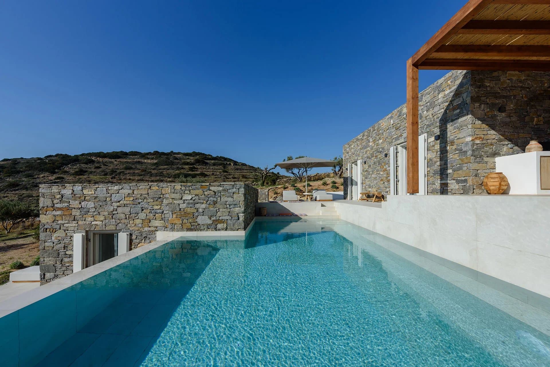 Brand-new luxury villa with pool & sea view – Faragas, Paros - Image 8