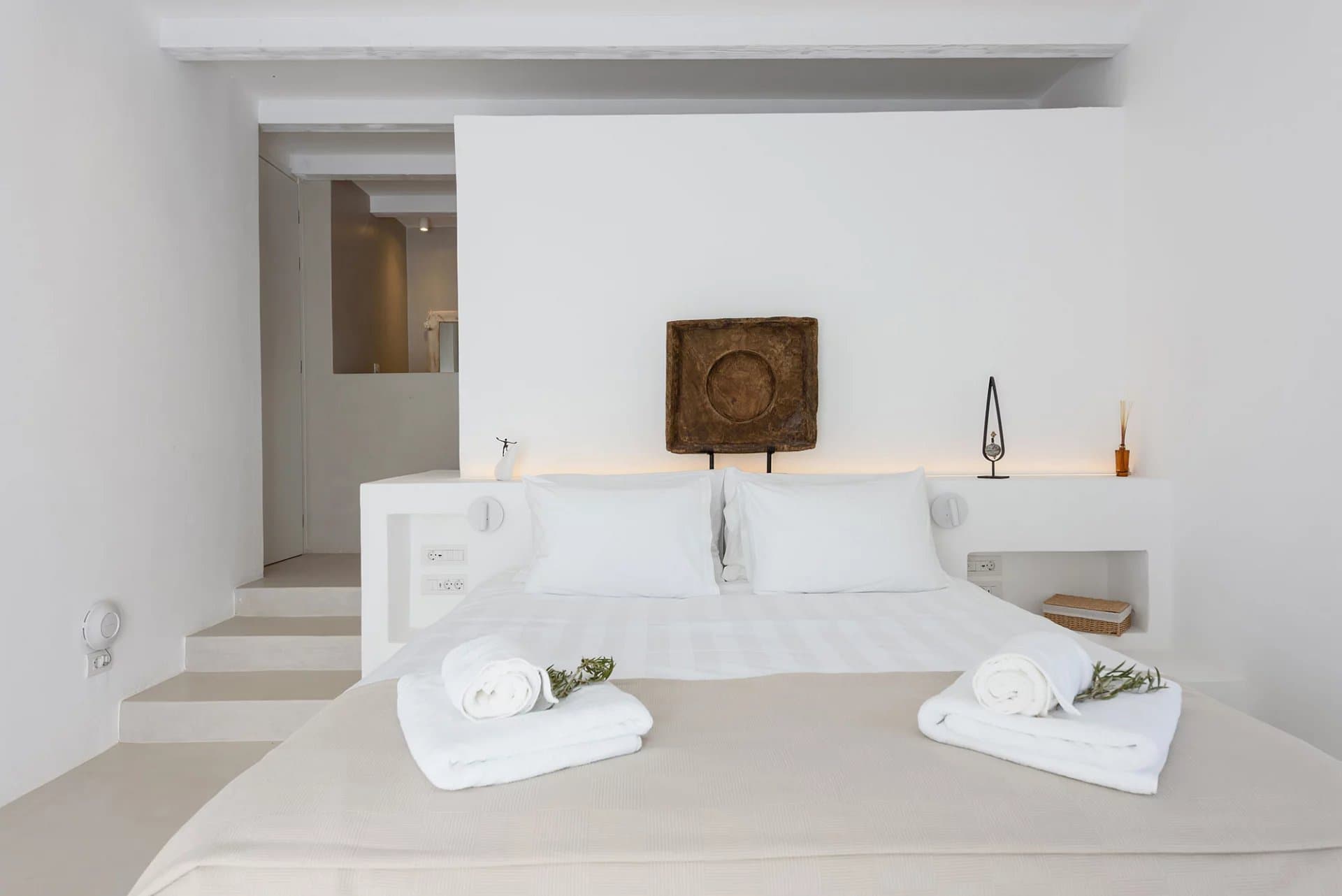Brand-new luxury villa with pool & sea view – Faragas, Paros - Image 22